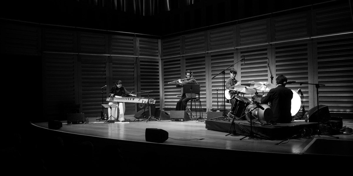 Black String London Nikolas Kaan Yilmaz 1